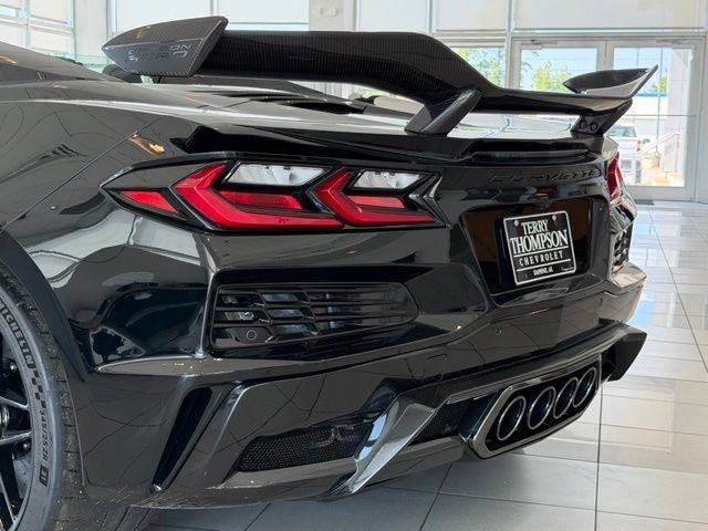 New 2027 Chevrolet Corvette Z06 RWD image 8