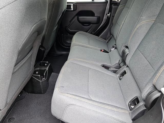 Used 2025 Jeep Gladiator Sport image 10