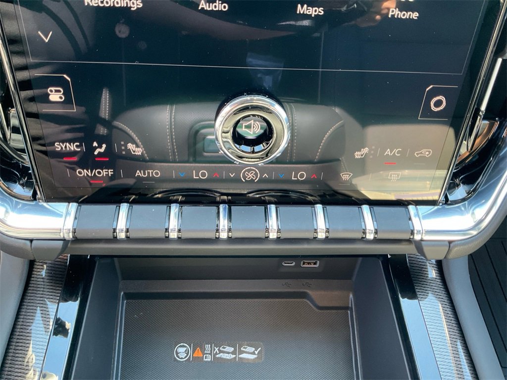 New 2026 GMC Yukon XL Elevation image 21