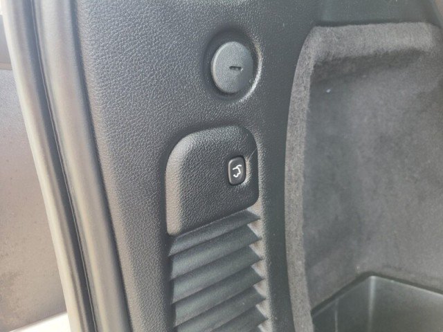Used 2025 Dodge Durango GT RWD image 8