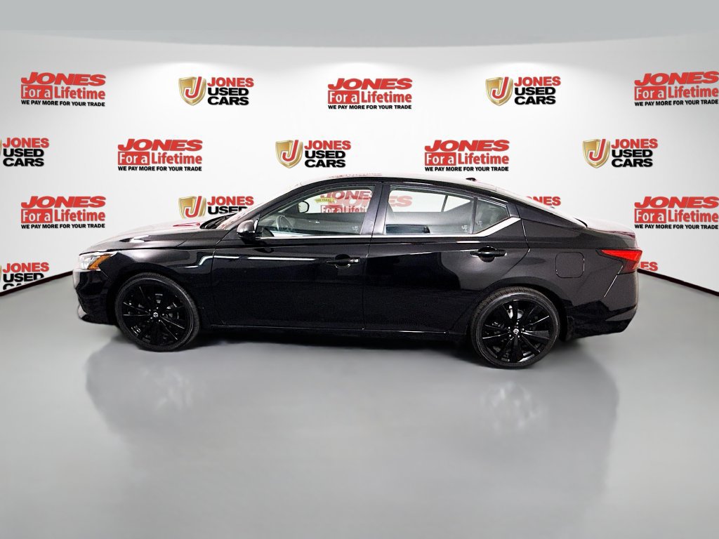 Used 2021 Nissan Altima 2.5 SR FWD image 12