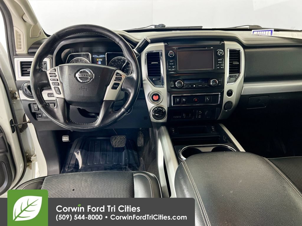 Used 2018 Nissan Titan PRO-4X AWD/4WD image 24