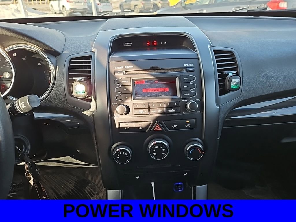 Used 2012 Kia Sorento LX w/ Convenience Pkg image 10