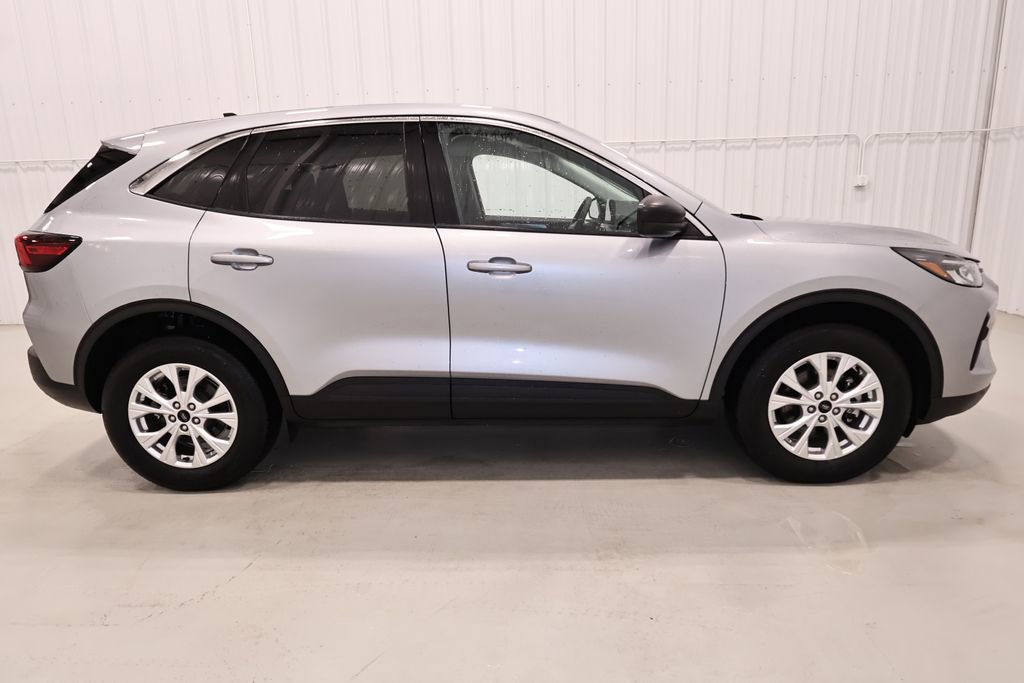 Certified 2023 Ford Escape Active image 2