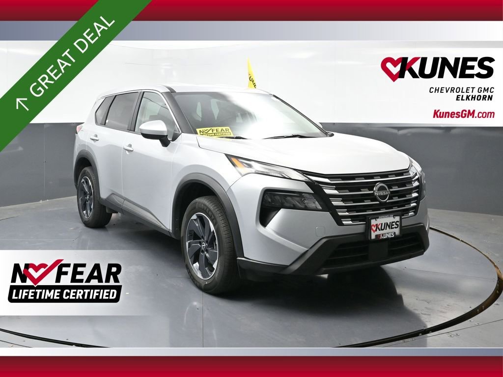 Used 2024 Nissan Rogue SV image 1