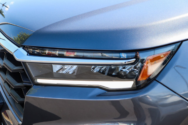 Used 2025 Honda Pilot EX-L image 6