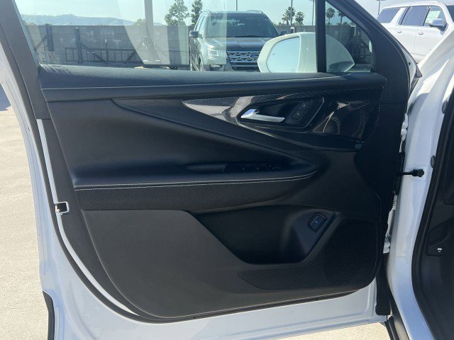 Used 2024 Chevrolet Blazer EV LT AWD/4WD image 22