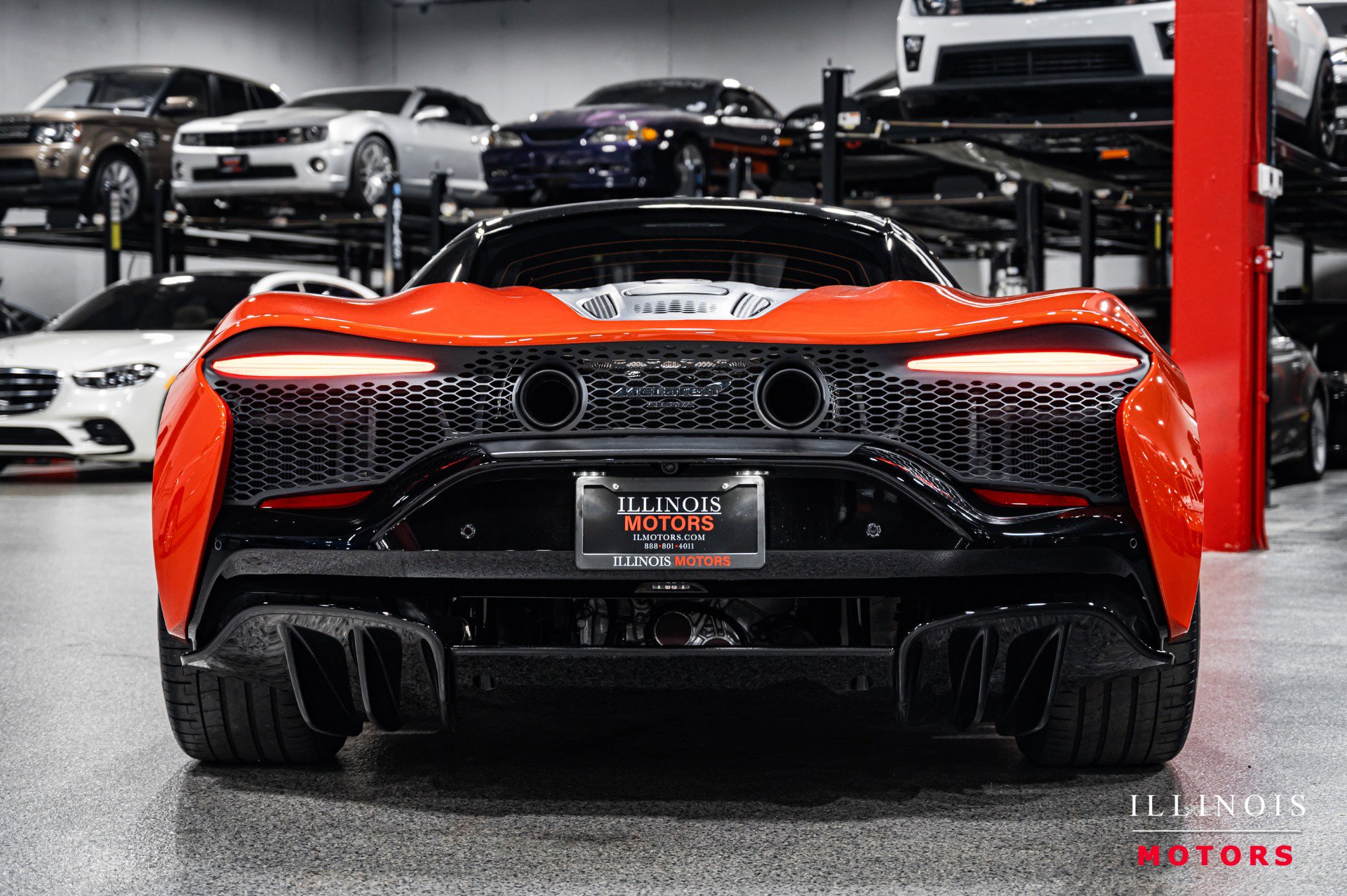 Used 2023 McLaren Artura image 5