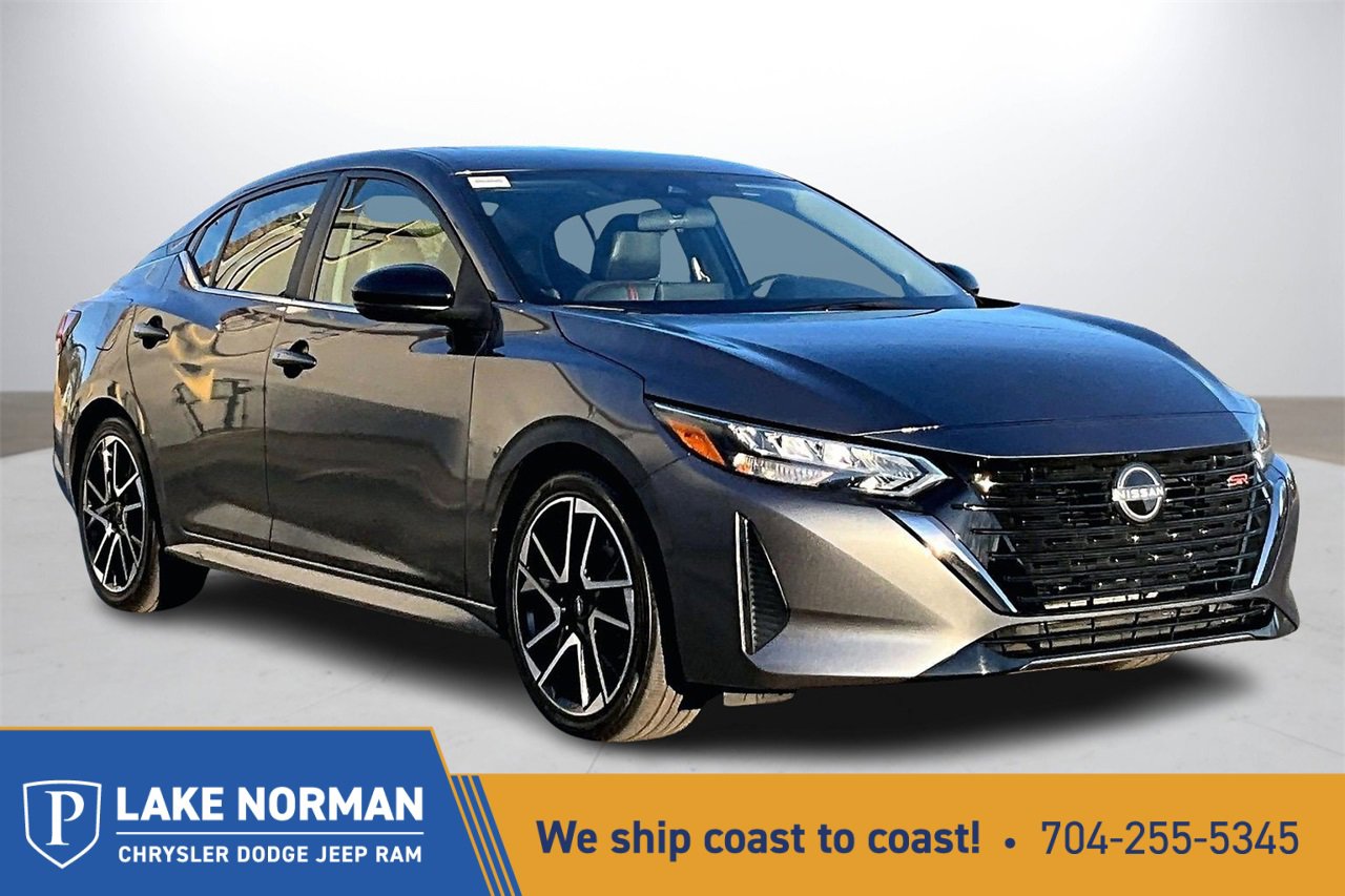 Used 2025 Nissan Sentra SR w/ SR Premium Package image 1