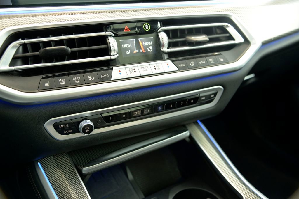 Used 2023 BMW X5 xDrive40i w/ Executive Package image 25