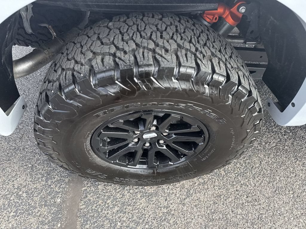 Used 2025 Ford F150 Raptor AWD/4WD image 40