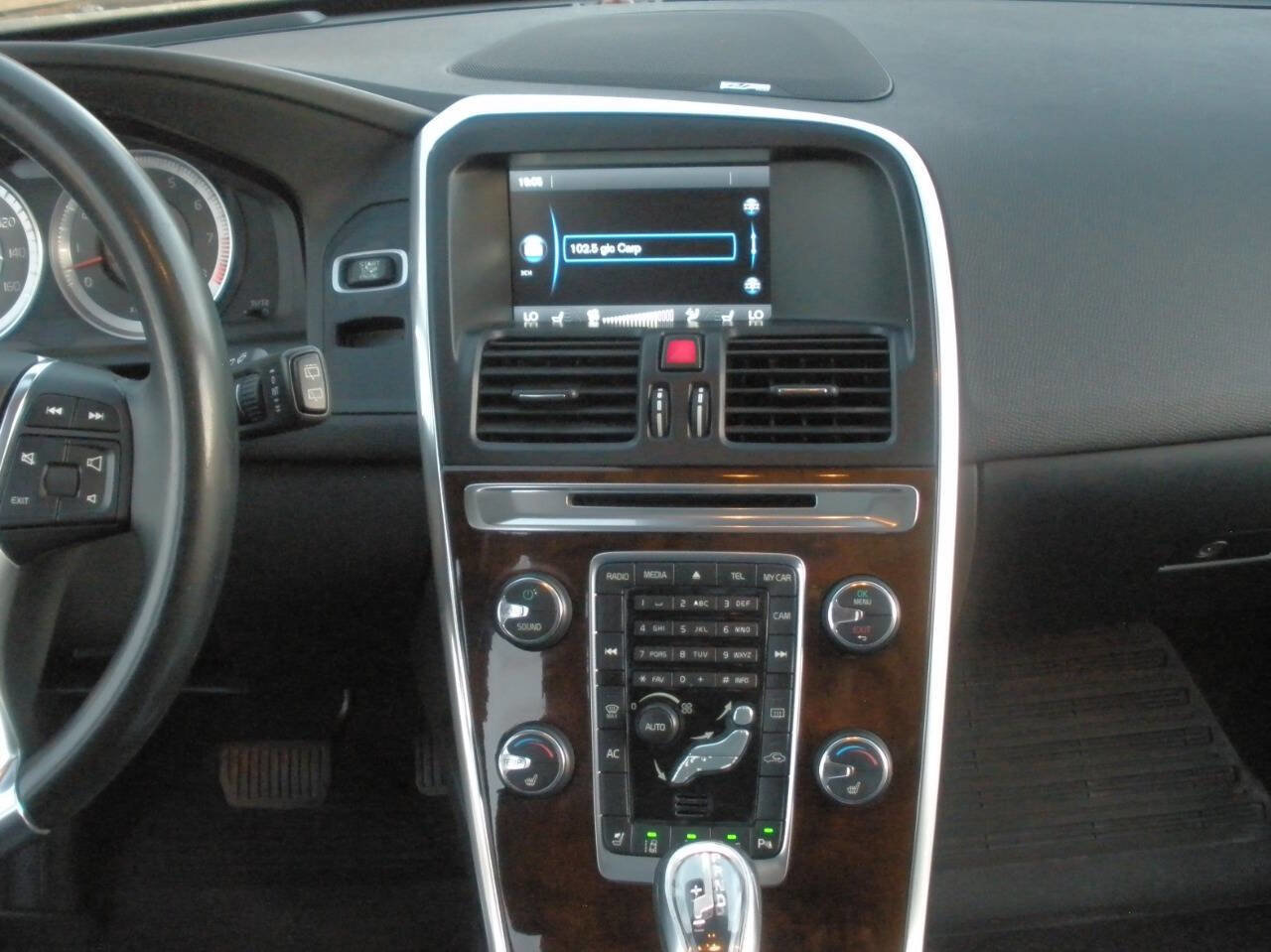 Used 2013 Volvo XC60 T6 image 29