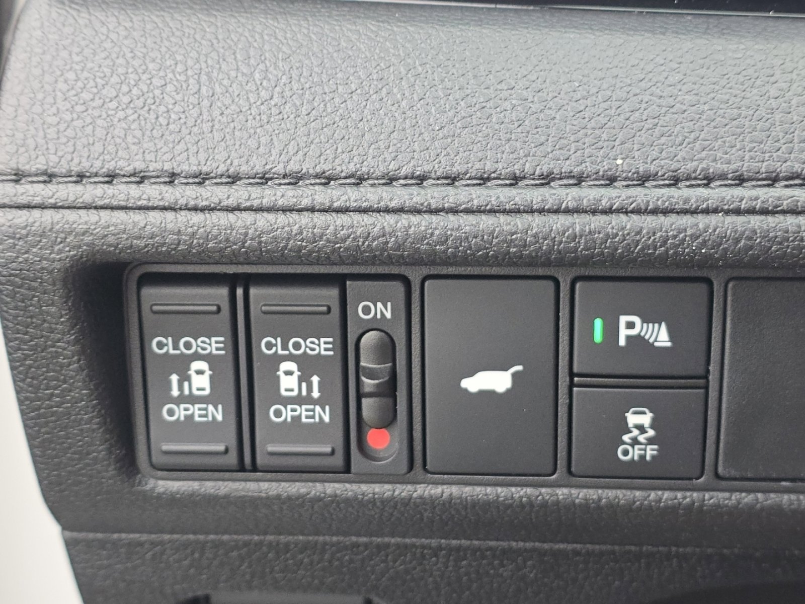 New 2026 Honda Odyssey Touring image 32