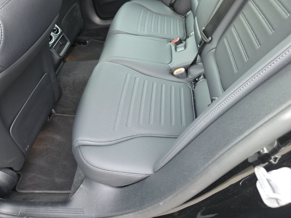 Certified 2025 Mercedes-Benz C 300 4MATIC Sedan image 18
