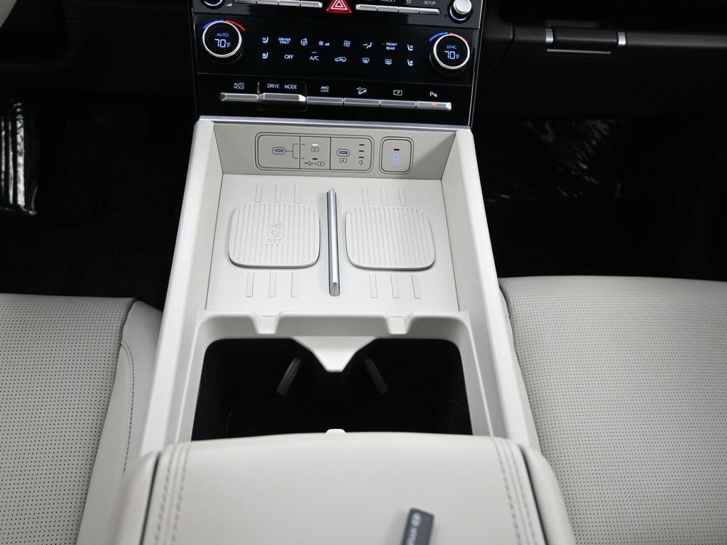 Used 2025 Hyundai Santa Fe Limited image 23