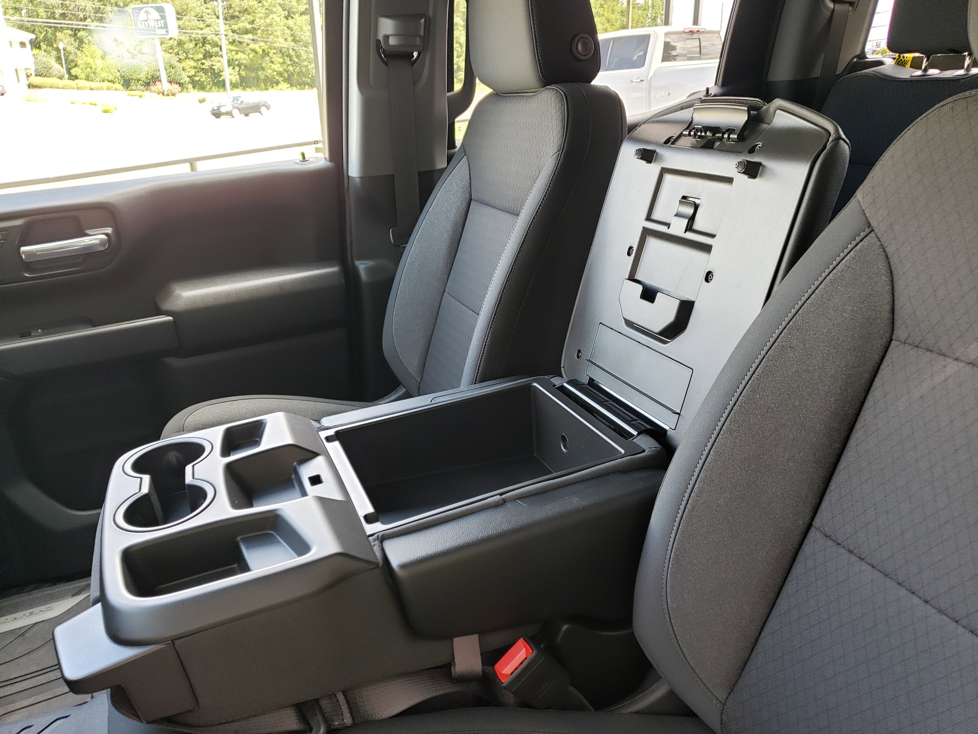 New 2025 Chevrolet Silverado 1500 Custom w/ LPO, Dark Essentials Package image 21