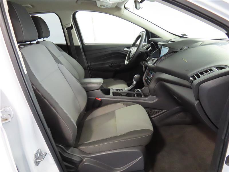 Used 2017 Ford Escape SE w/ Equipment Group 201A FWD image 35