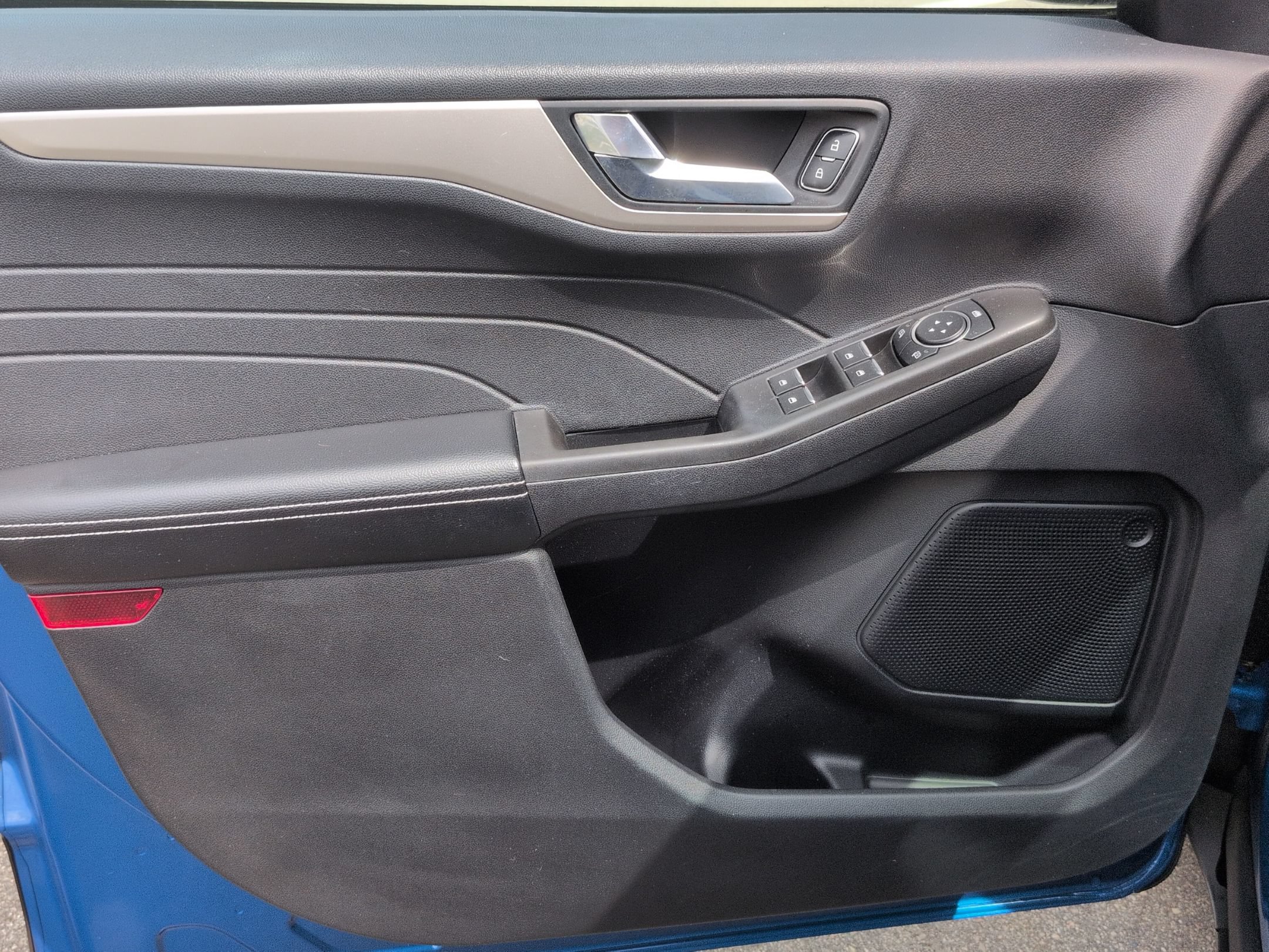 Used 2021 Ford Escape SE w/ Convenience Package FWD image 13