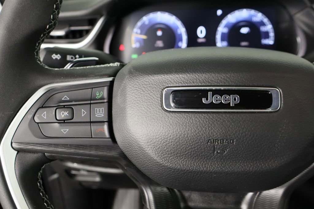 New 2026 Jeep Grand Cherokee L Laredo image 8