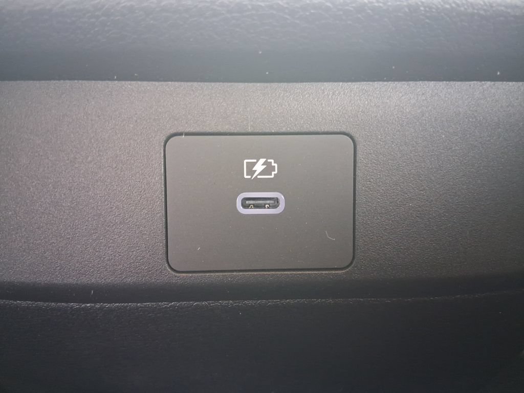 New 2026 Nissan Sentra SR w/ Floor Mat Package FWD image 27
