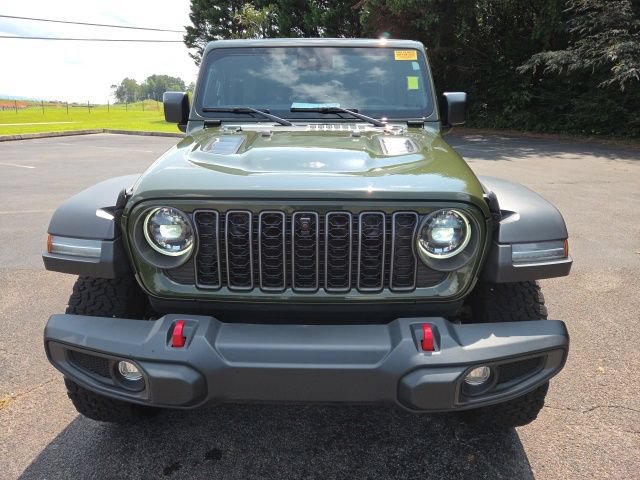 Used 2024 Jeep Wrangler Unlimited Rubicon w/ Technology Group AWD/4WD image 2