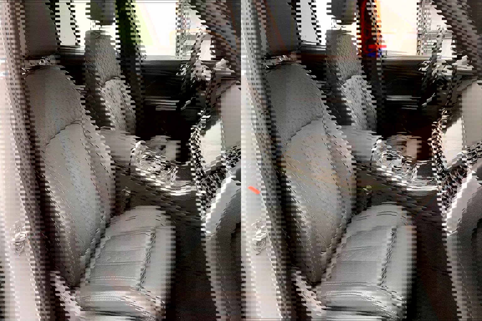 Used 2024 BMW X5 M60i image 6