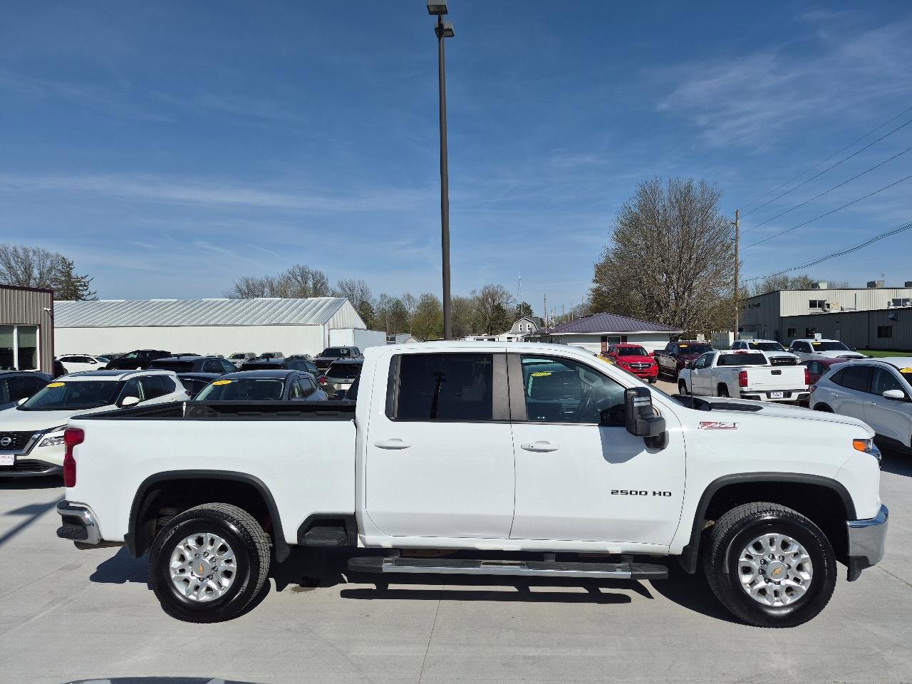 Used 2023 Chevrolet Silverado 2500 LT w/ Convenience Package AWD/4WD image 5