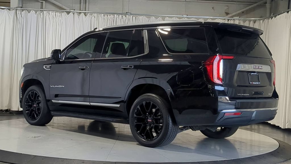 Used 2023 GMC Yukon SLT w/ SLT Premium Package AWD/4WD image 6