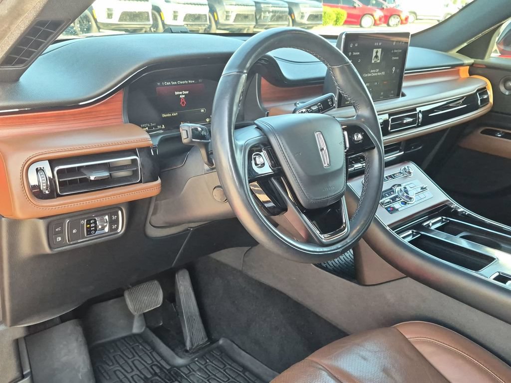 Used 2021 Lincoln Aviator Grand Touring w/ Elements Package Plus AWD/4WD image 35