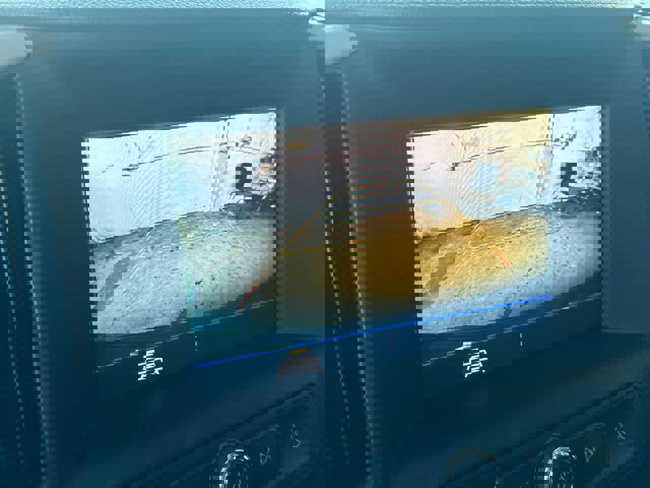 Used 2020 GMC Terrain SLE w/ Driver Convenience Package FWD image 19