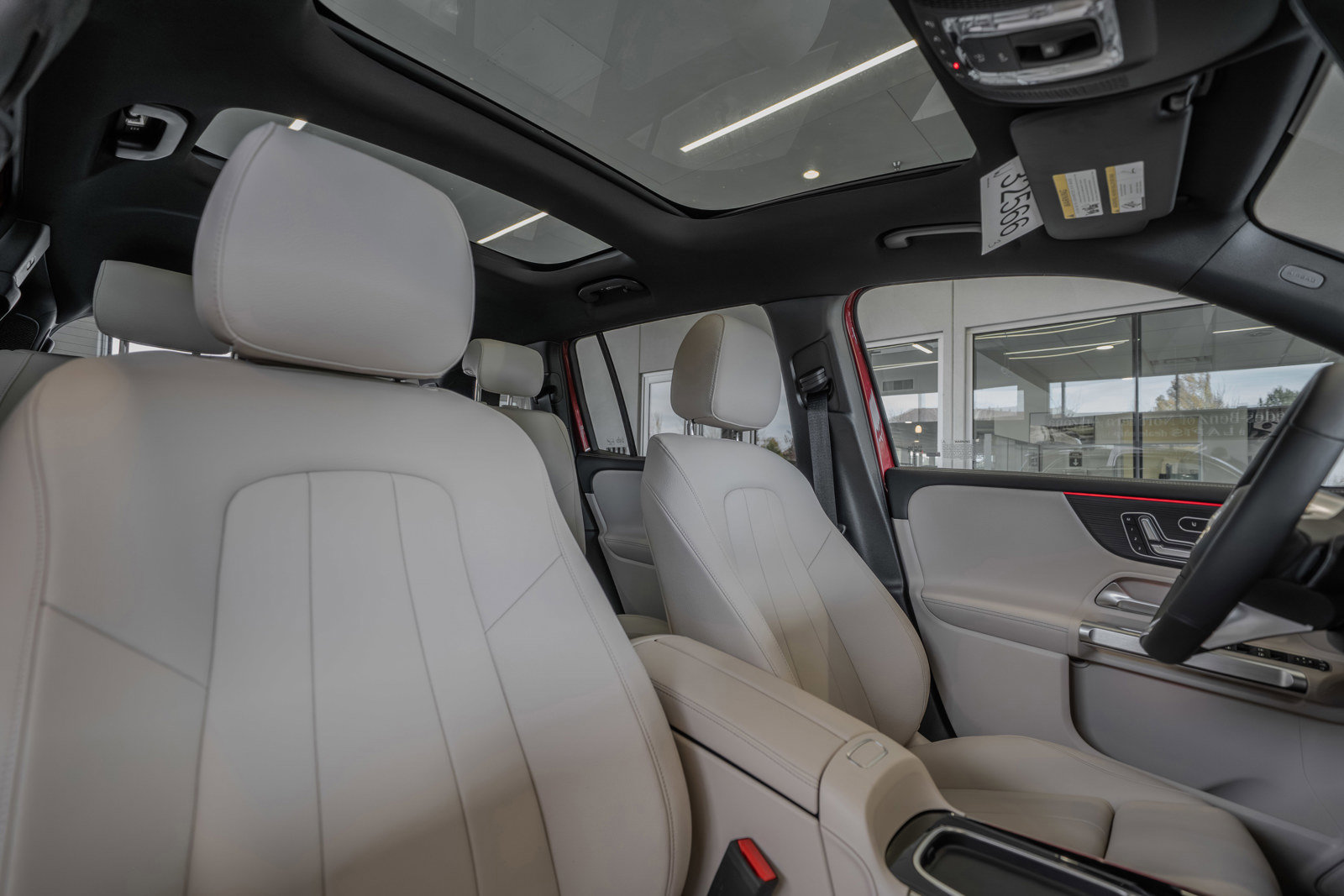 New 2026 Mercedes-Benz GLB 250 4MATIC image 32