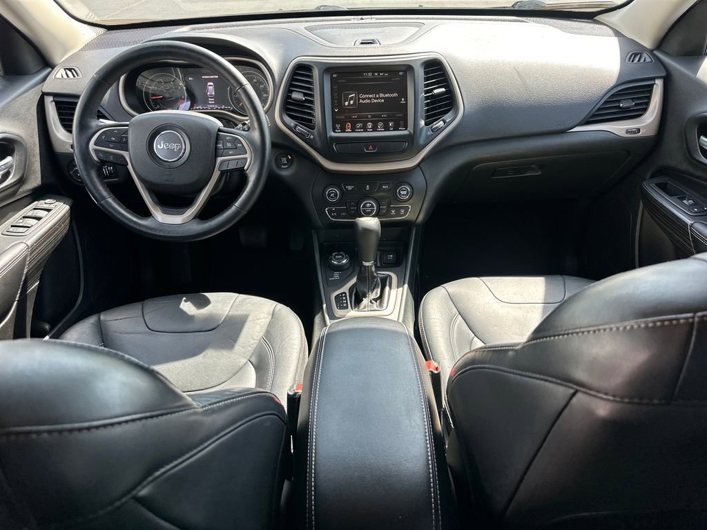 Used 2015 Jeep Cherokee Limited image 14