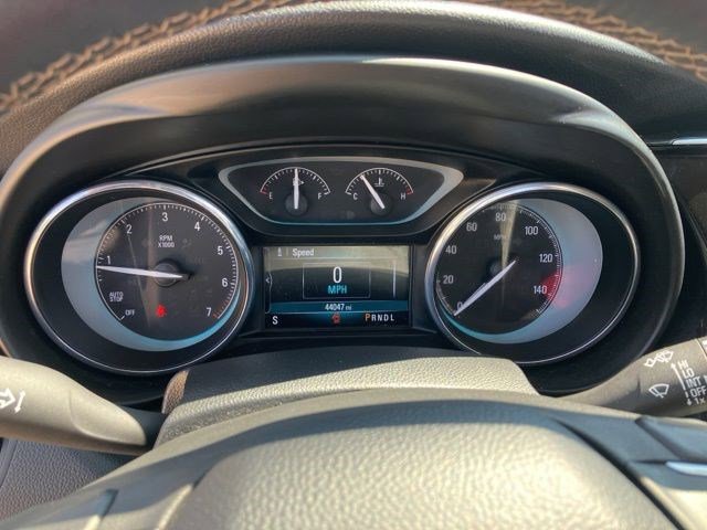 Used 2017 Buick Envision Essence FWD image 16