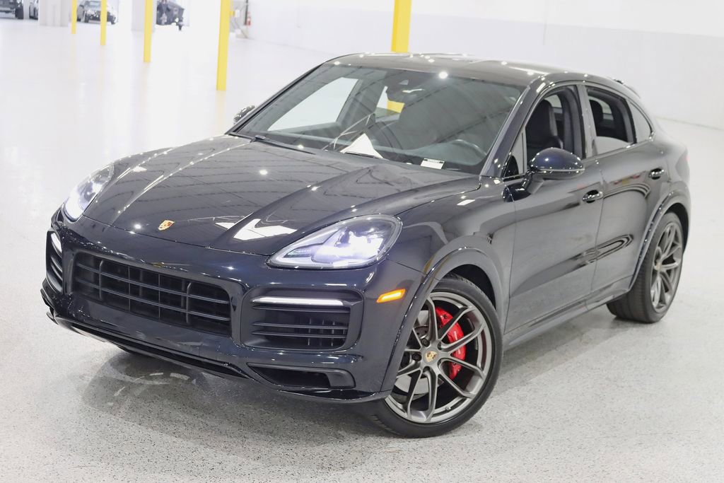 Used 2023 Porsche Cayenne GTS image 5