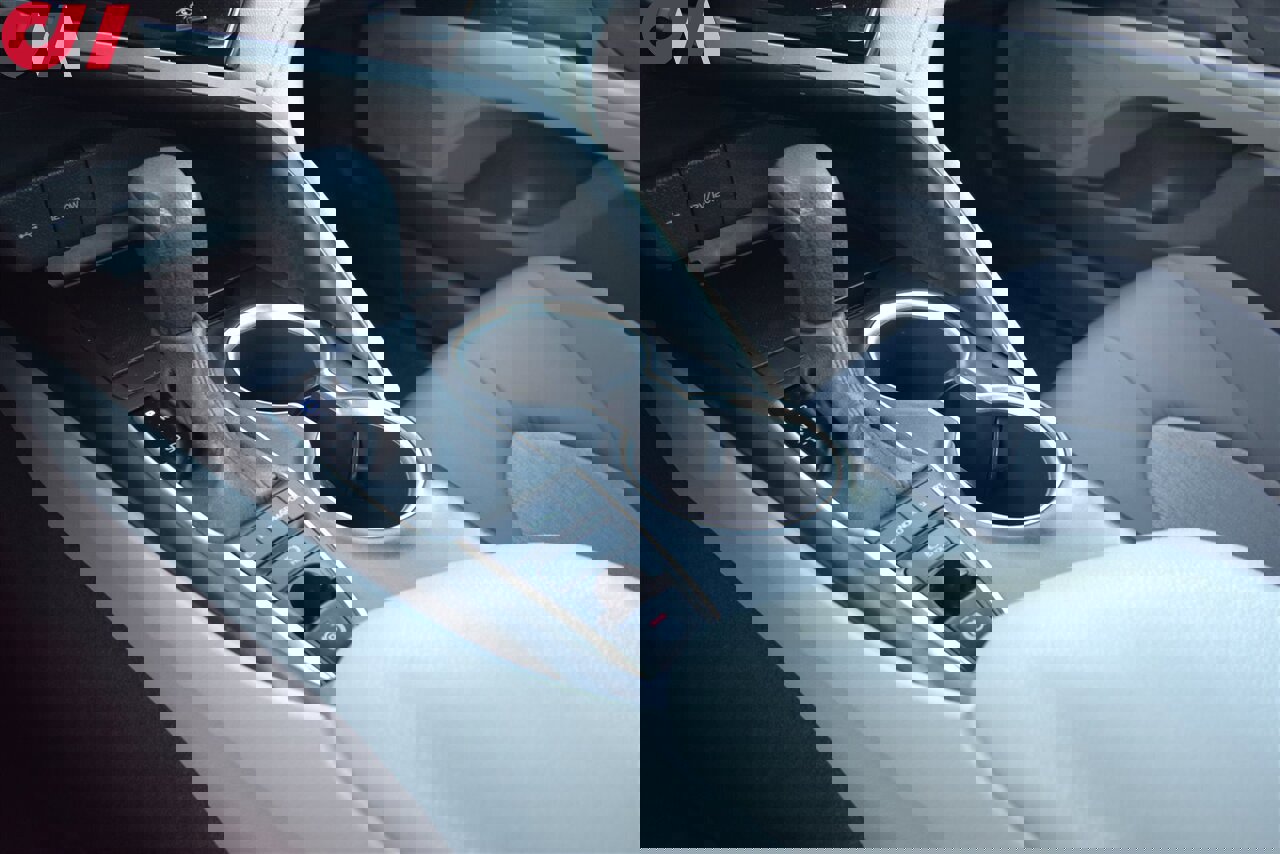 Used 2022 Toyota Camry LE AWD/4WD image 23