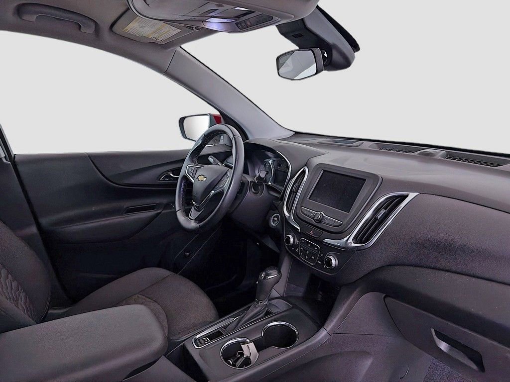 Used 2020 Chevrolet Equinox LT w/ Driver Convenience Package image 18