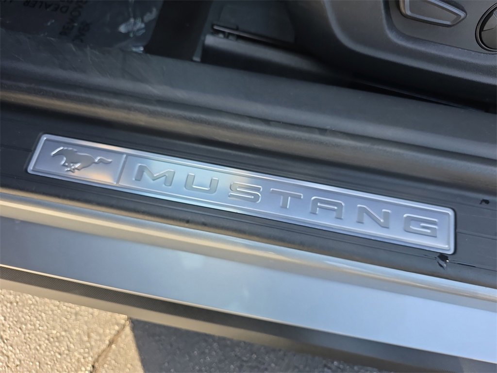 Used 2025 Ford Mustang Premium image 28