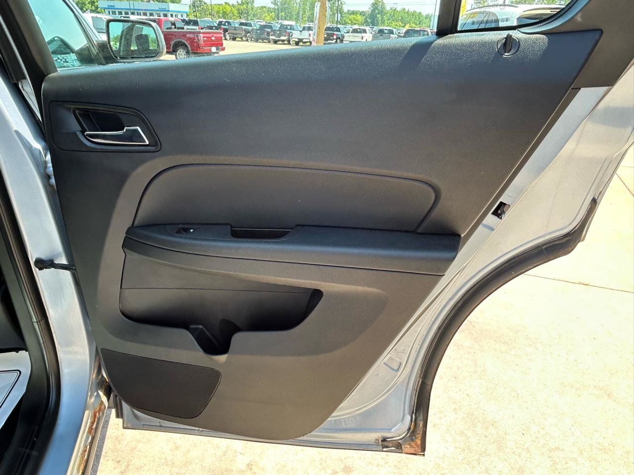 Used 2015 Chevrolet Equinox LS AWD/4WD image 15