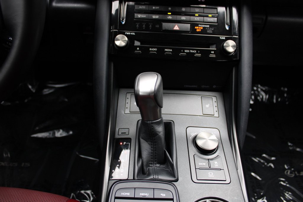 Used 2024 Lexus IS 350 F Sport RWD image 18