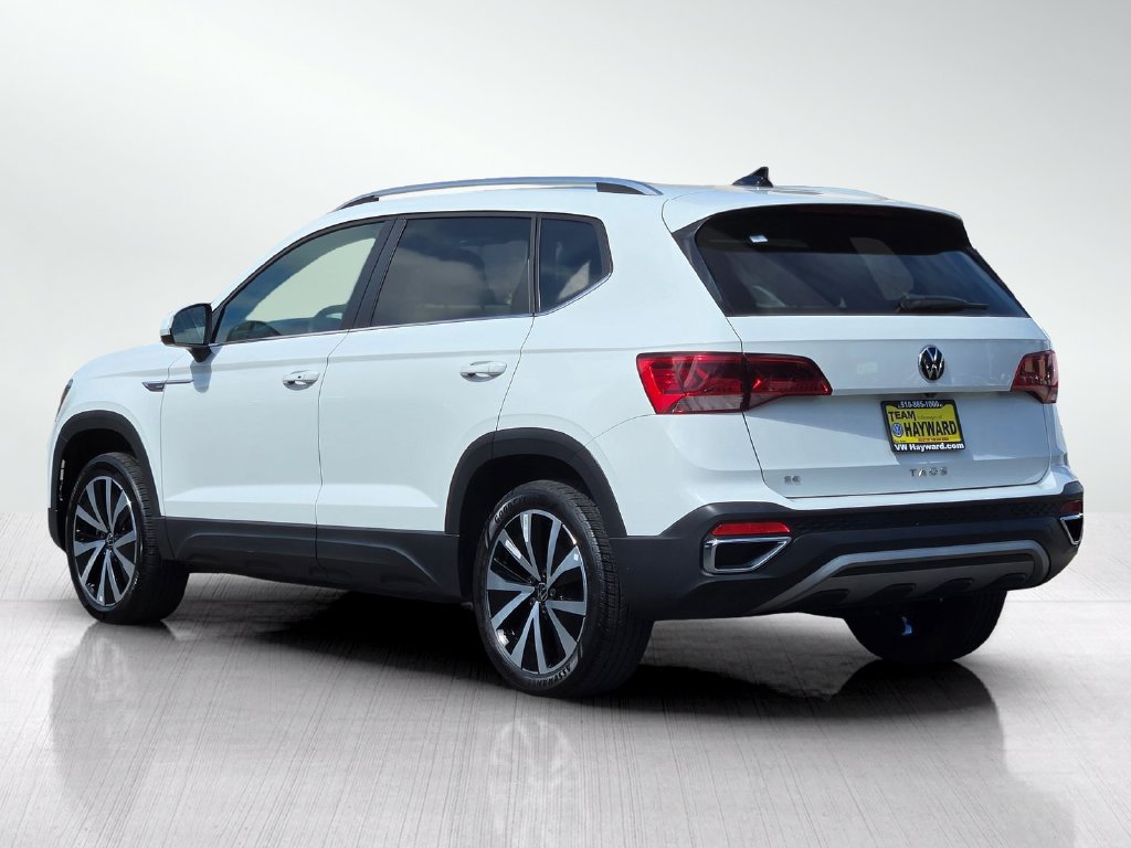 Used 2024 Volkswagen Taos SE FWD image 7