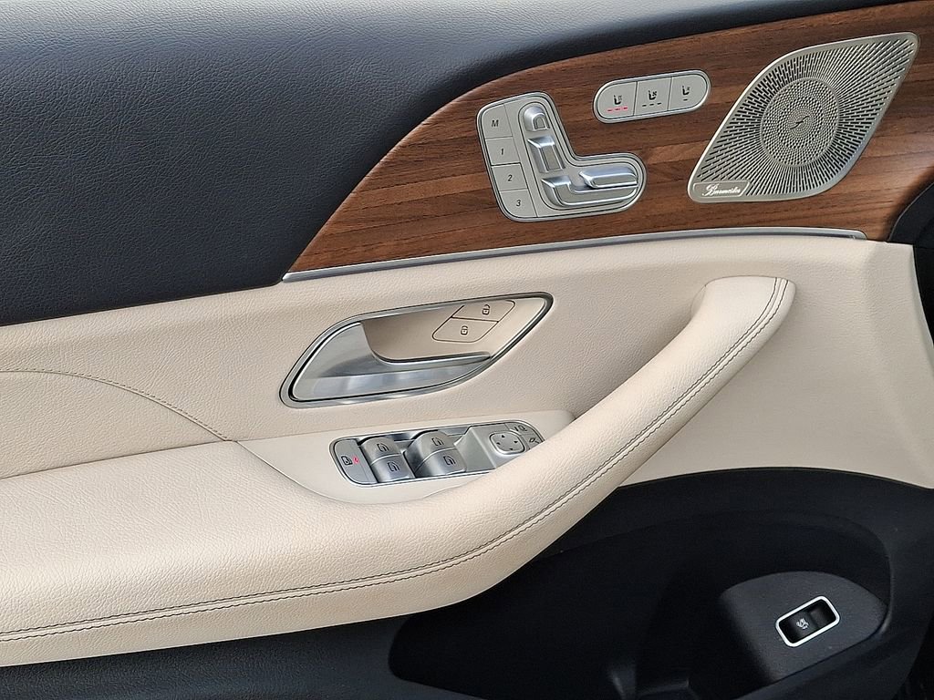 Used 2024 Mercedes-Benz GLE 350 4MATIC image 11