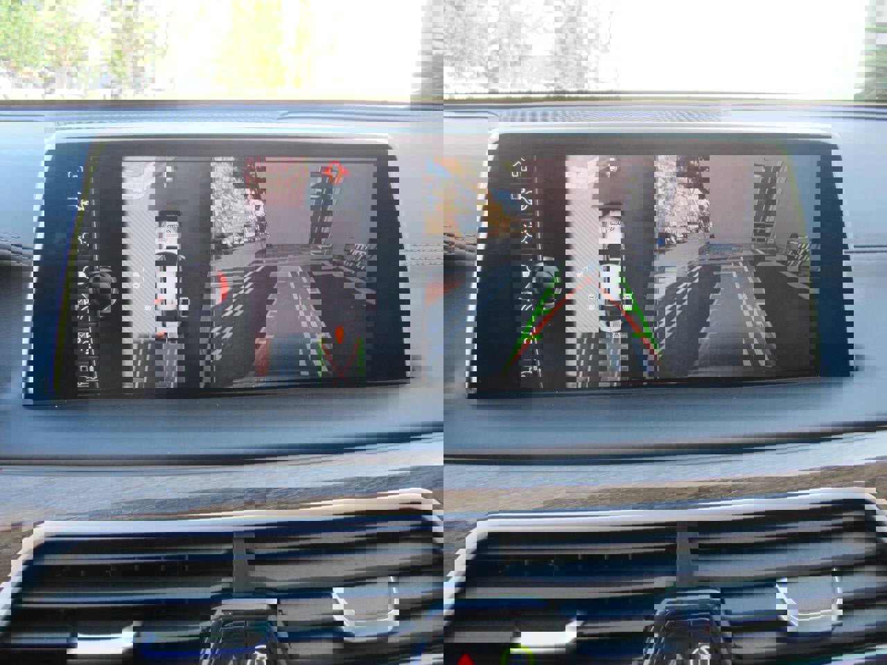 Used 2016 BMW 750i image 33