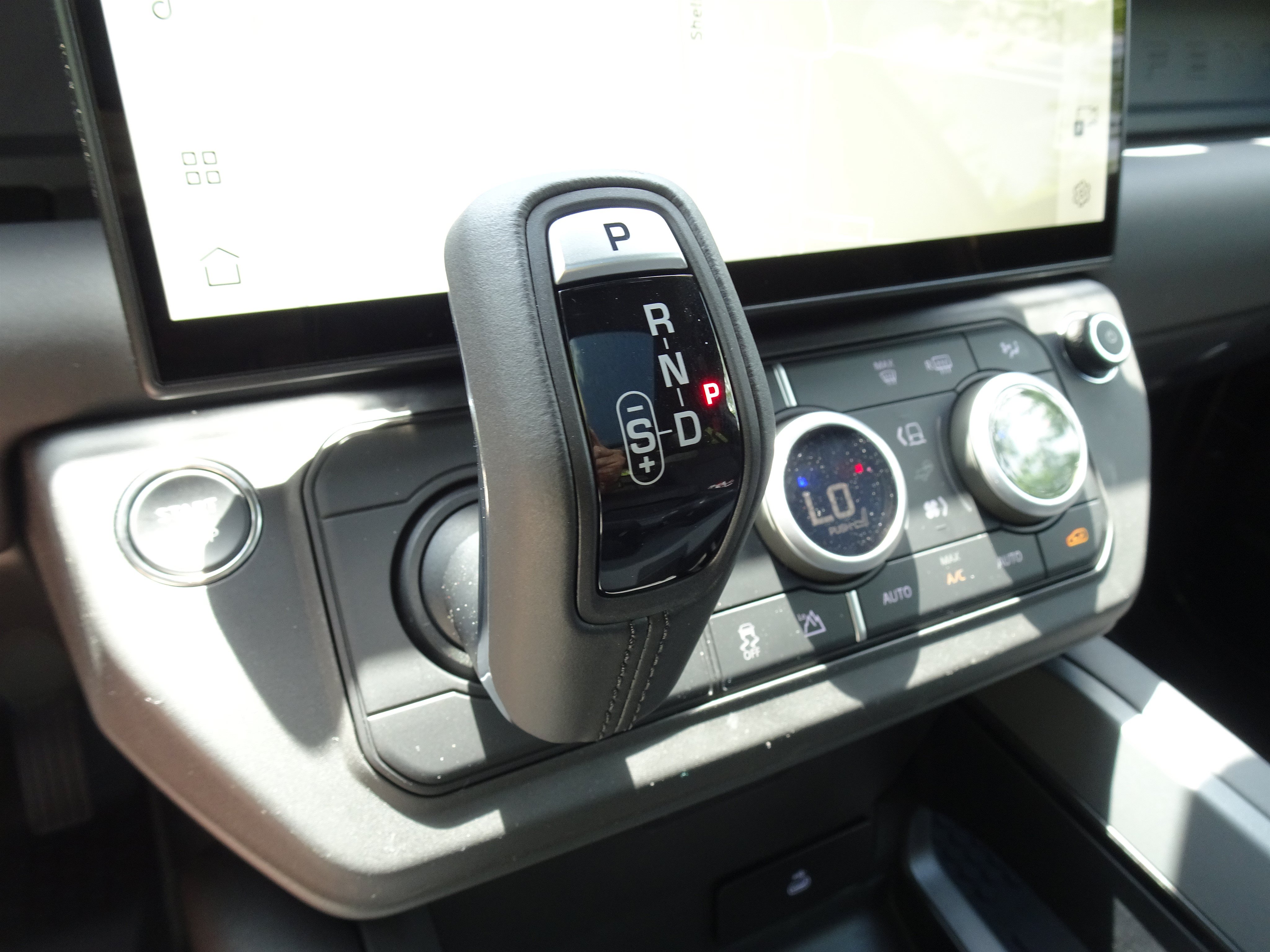 New 2026 Land Rover Defender 110 S AWD/4WD image 23