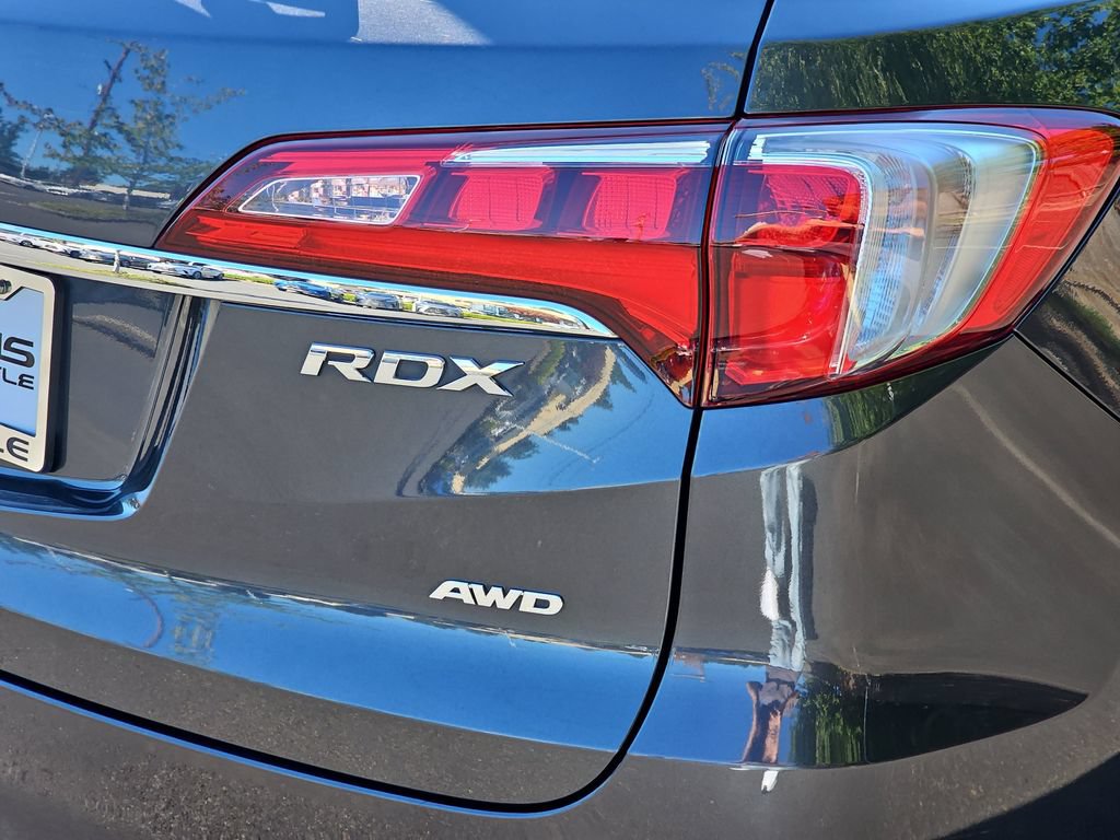 Used 2016 Acura RDX AWD w/ Technology Package image 38