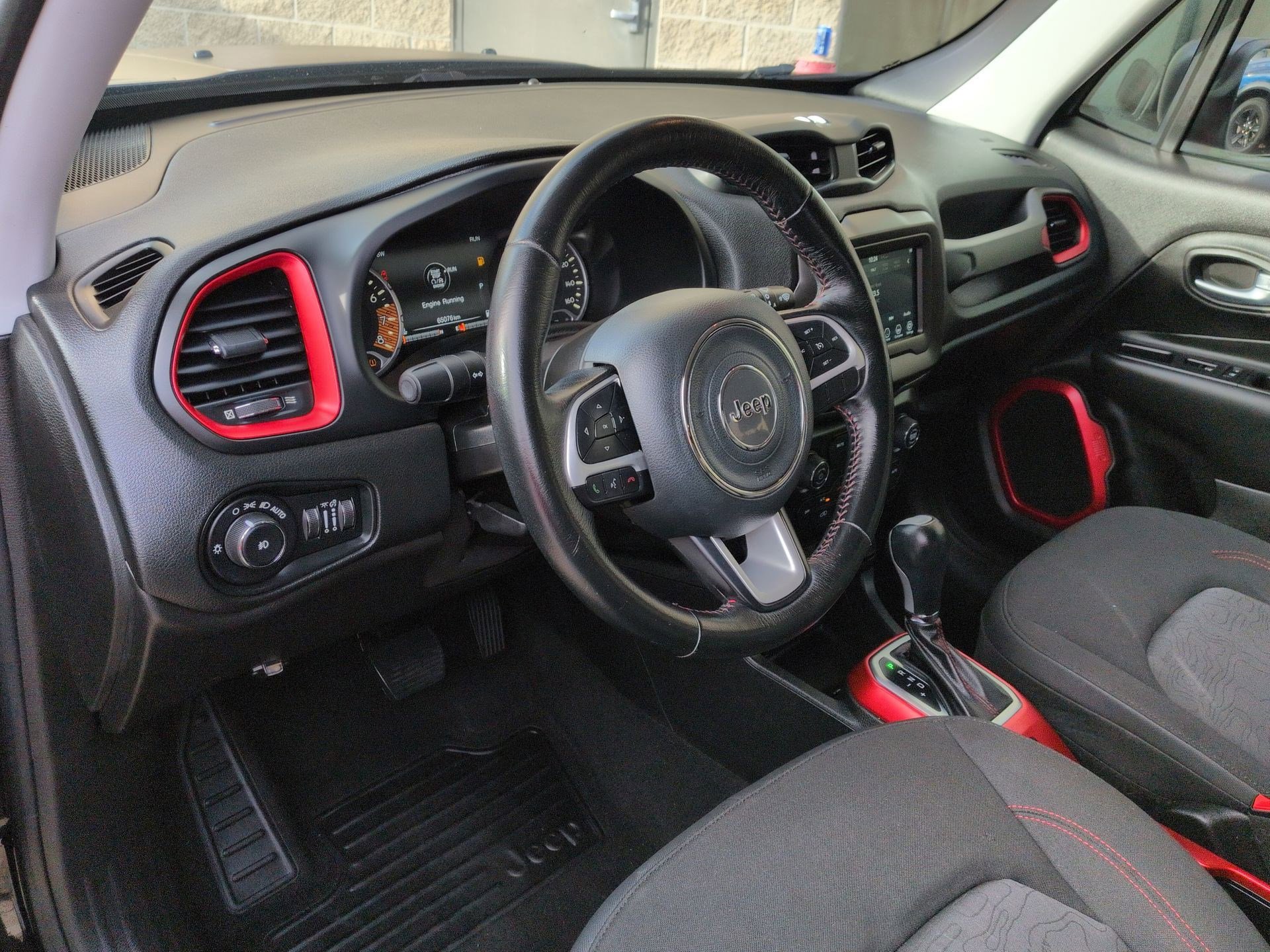 Used 2019 Jeep Renegade Trailhawk w/ LED Lighting Group image 11
