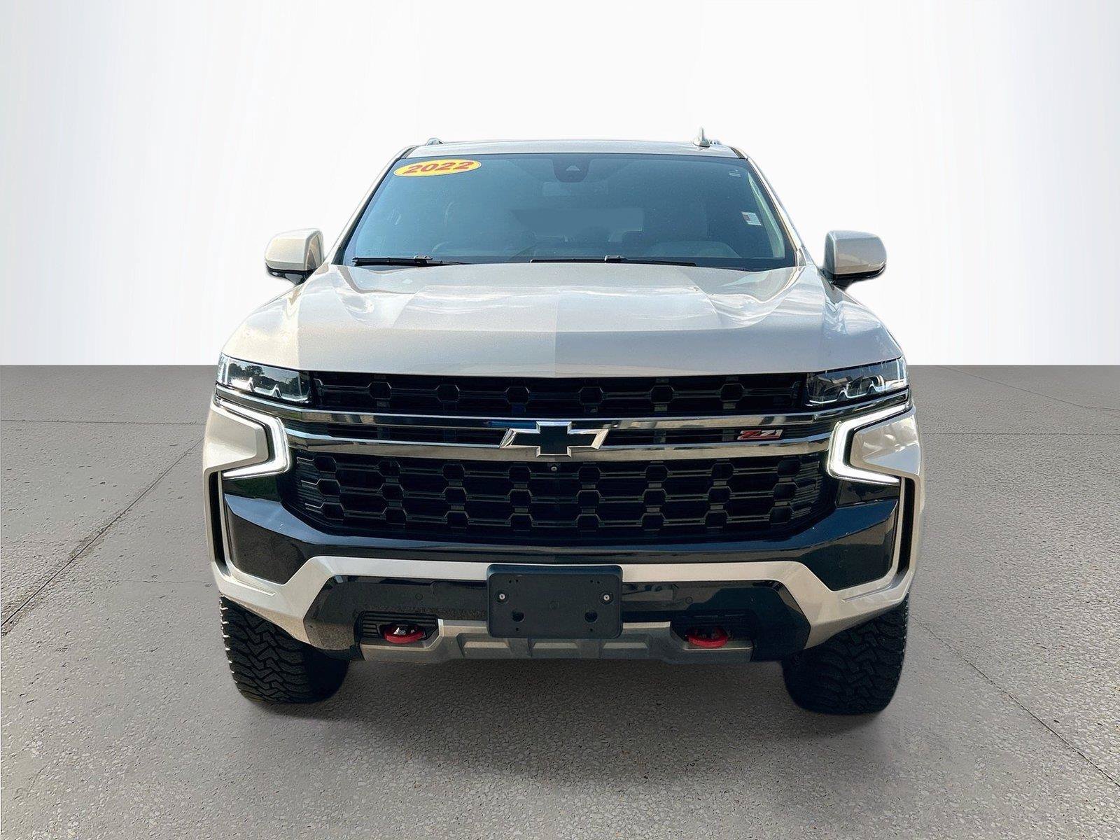 Used 2022 Chevrolet Tahoe Z71 w/ Luxury Package AWD/4WD image 9