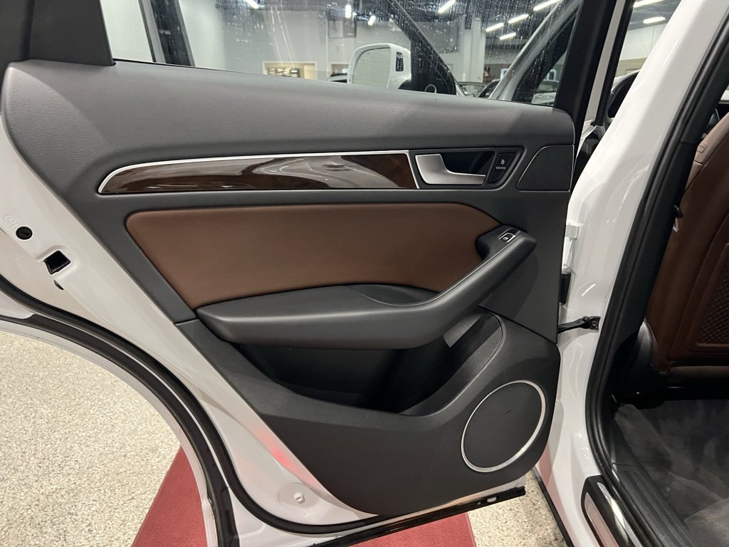 Used 2015 Audi Q5 2.0T Premium Plus w/ Technology Package image 24