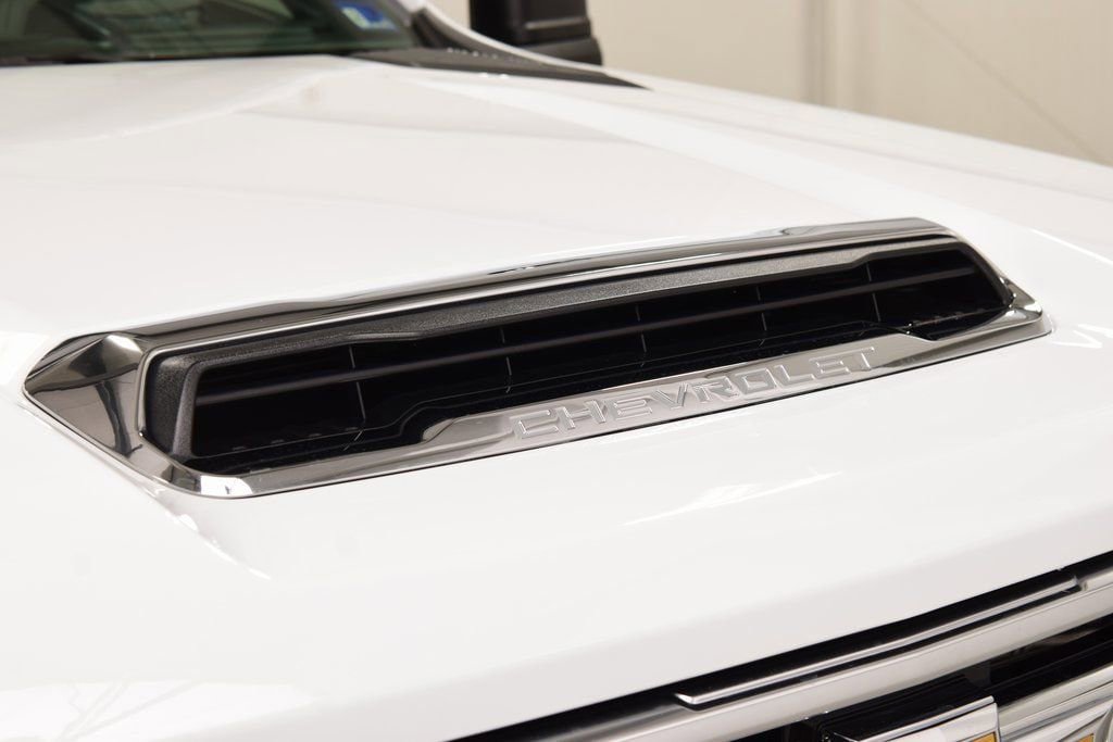 New 2026 Chevrolet Silverado 3500 High Country w/ High Country Premium Package AWD/4WD image 16