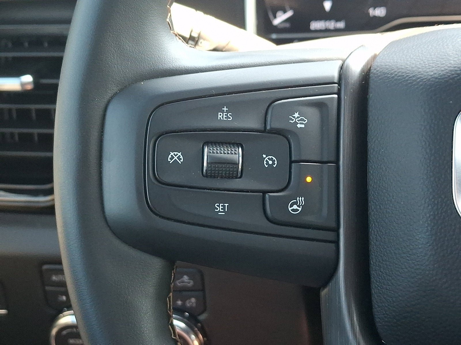 Used 2025 GMC Sierra 2500 AT4 w/ AT4 Premium Plus Package AWD/4WD image 21