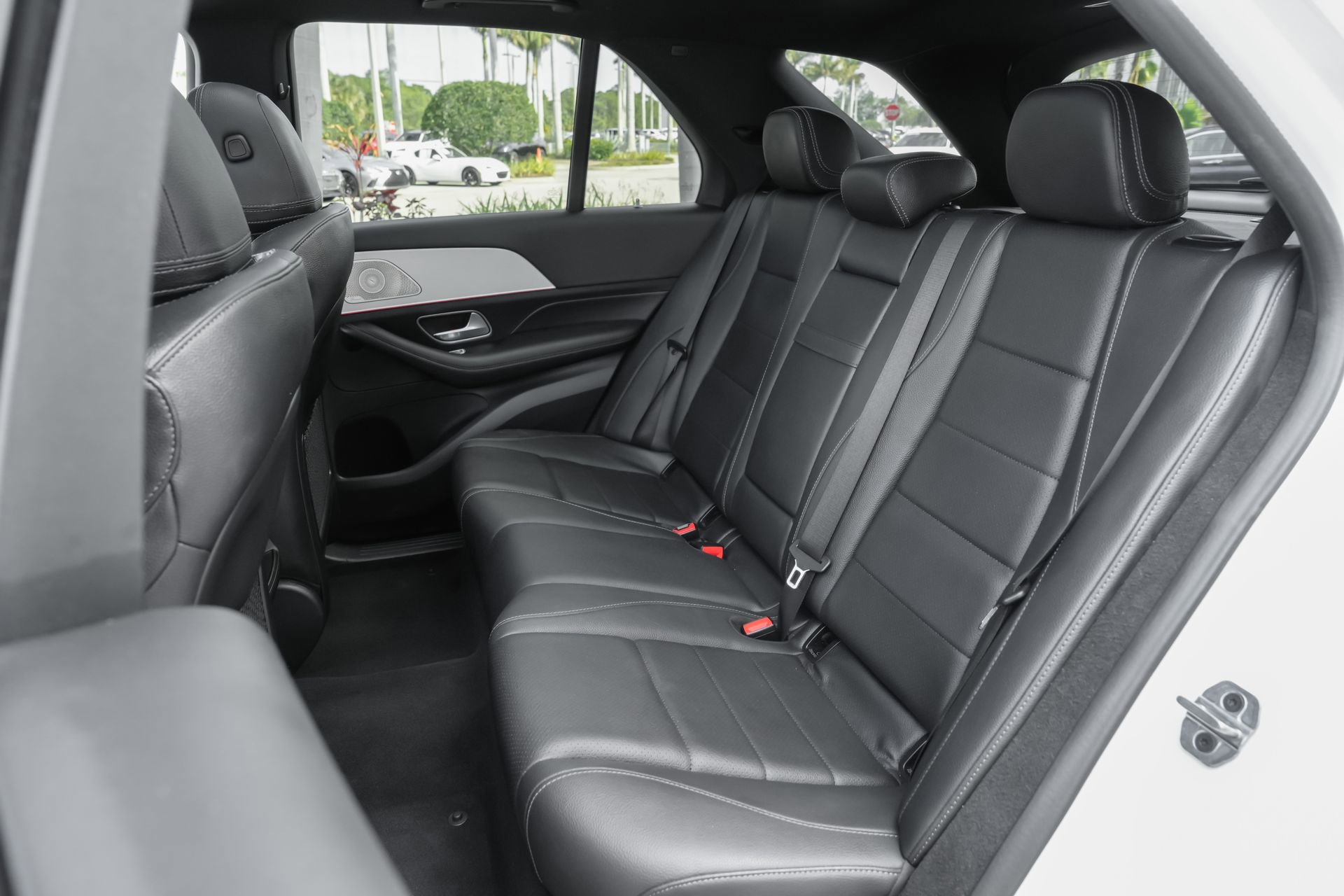 Used 2025 Mercedes-Benz GLE 350 4MATIC image 37